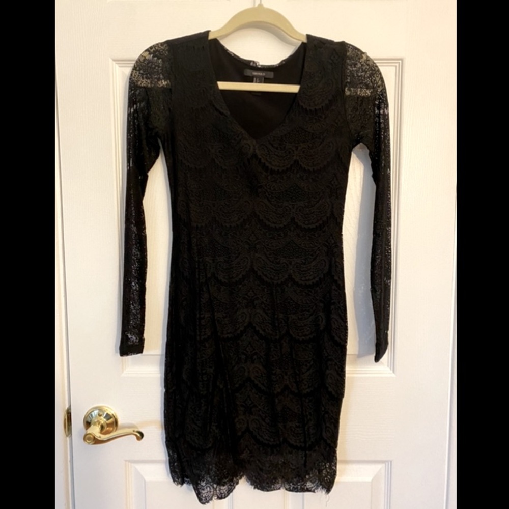 Forever21 S Black Bodycon Lace Dress